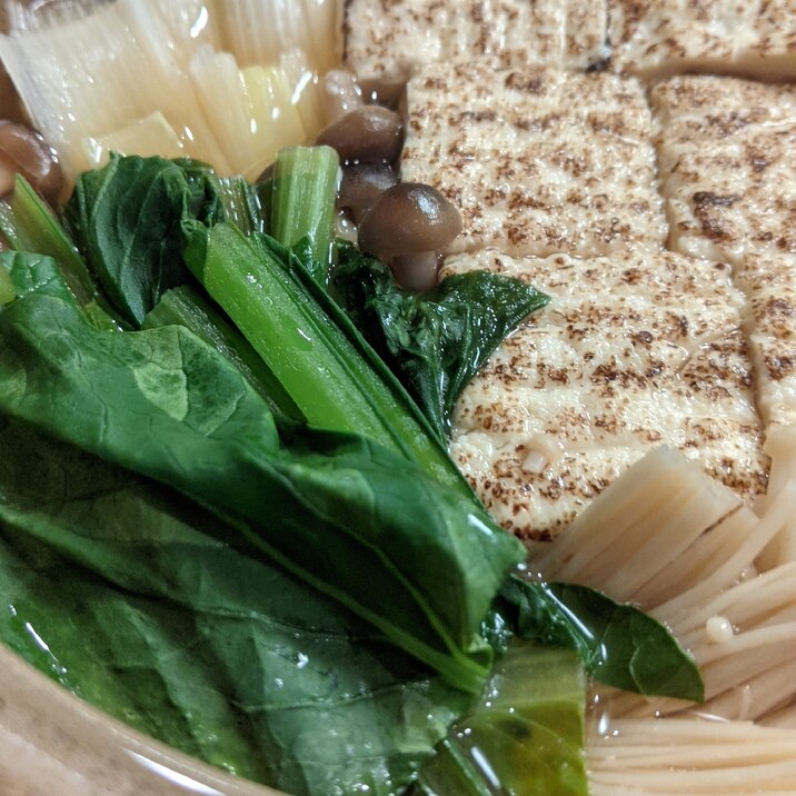寒い夜は焼き豆腐で寄せ鍋を!